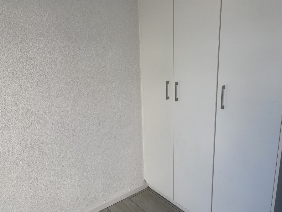 To Let 2 Bedroom Property for Rent in Tijgerhof Western Cape